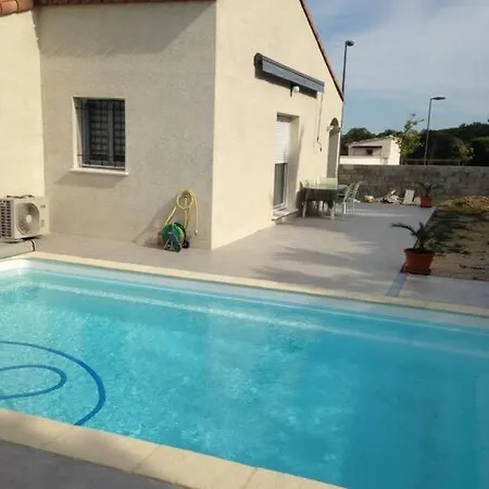 Maison Au Calme Avec Toutes Commodites *